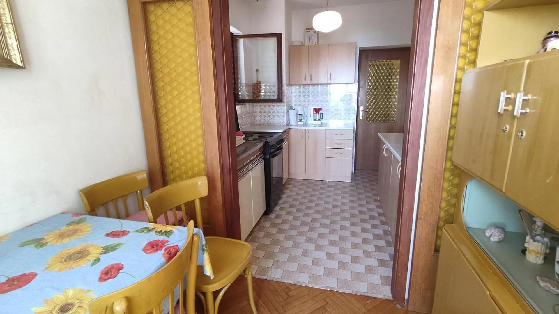 4 Bedrooms Apartment 50-70M To The Sea Dramalj 4-10 People 0*,
