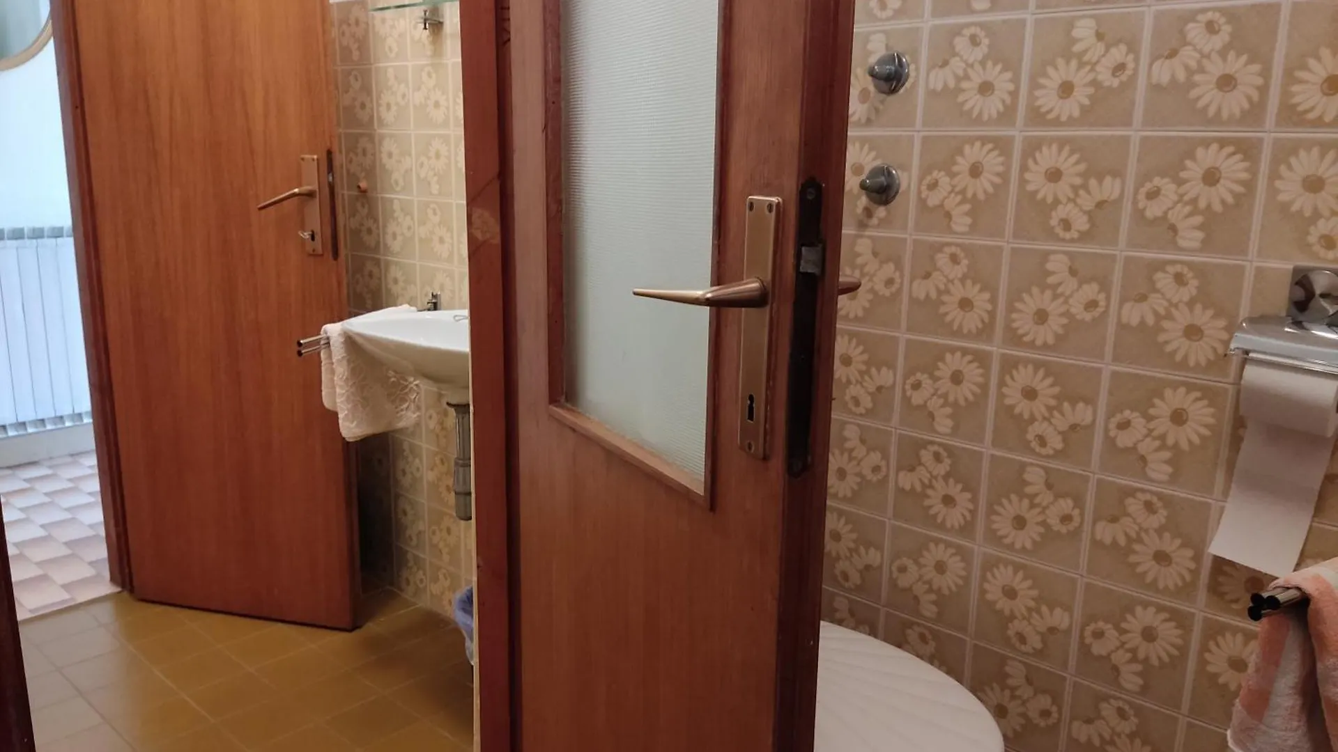 4 Bedrooms Apartment 50-70M To The Sea Dramalj 4-10 People 0*,  Croatia