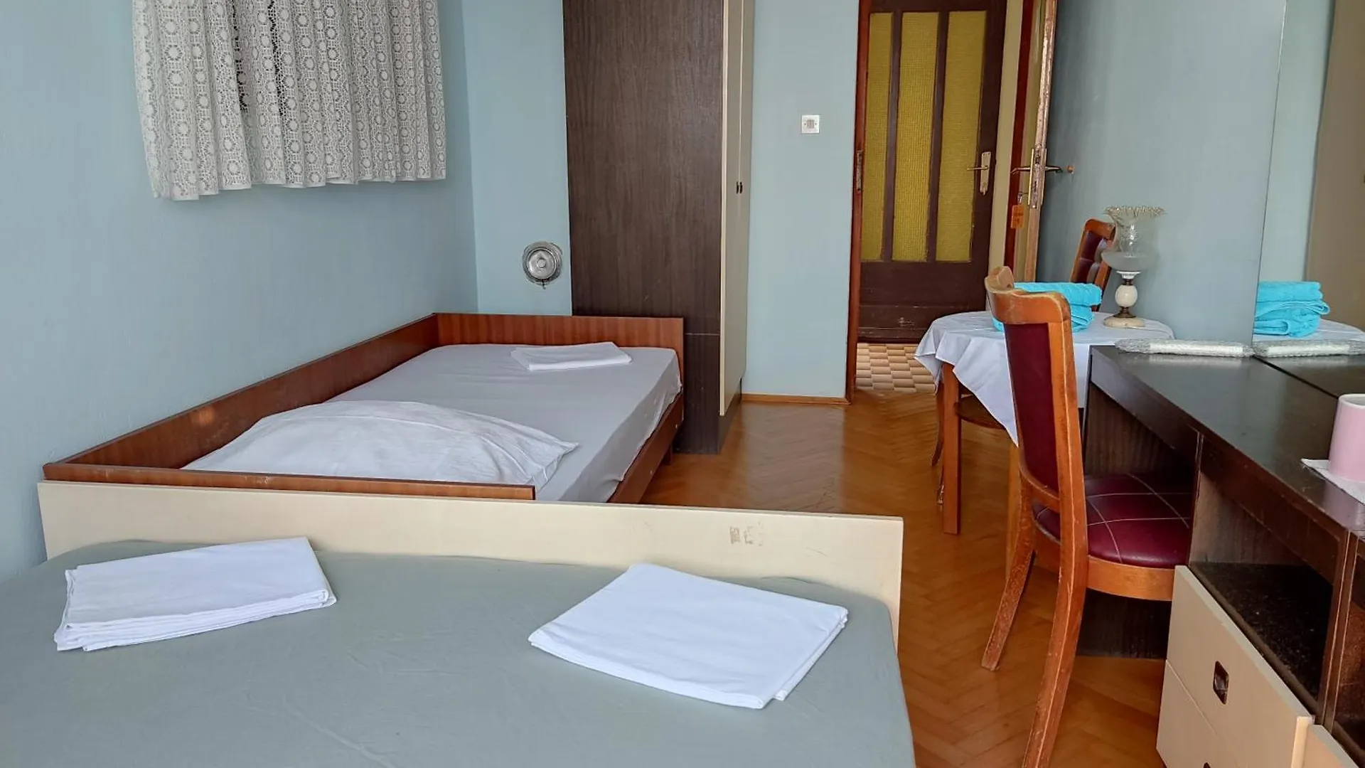 4 Bedrooms Apartment 50-70M To The Sea Dramalj 4-10 People Croatia